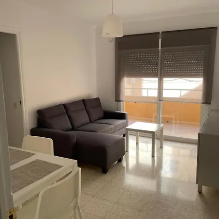 Renovated And Newly Furnished 3 Bedroom *